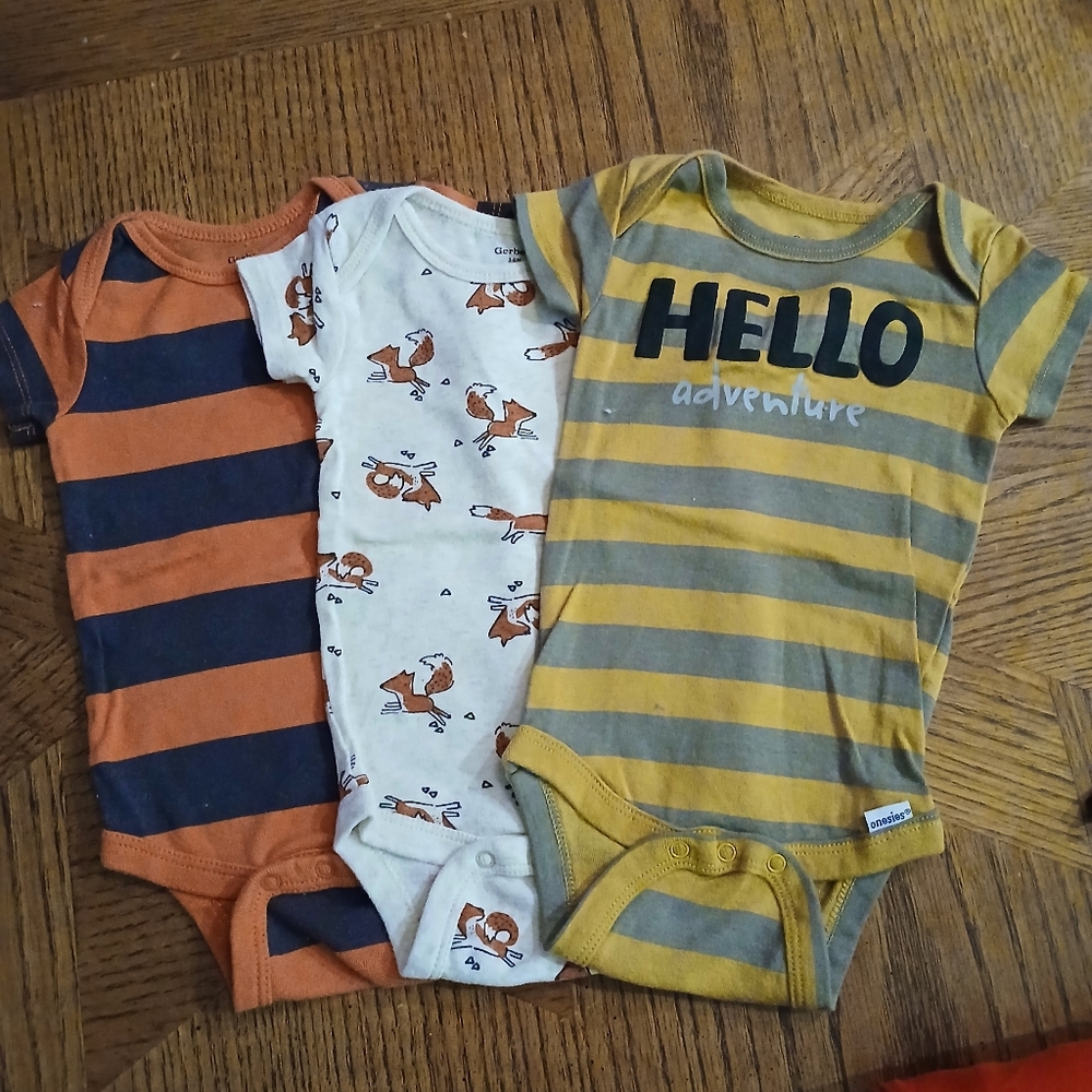 Carter's Kids 12 M One Piece Set - Orange, White, Yellow